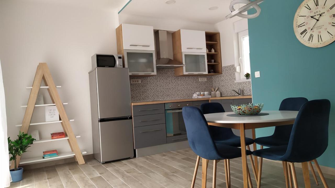 Urban Apartment Vukic Trogir Luaran gambar